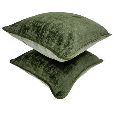 Deep Green Velvet Luxe Pillow Covers (16x16, Set of 2) - Alternate image