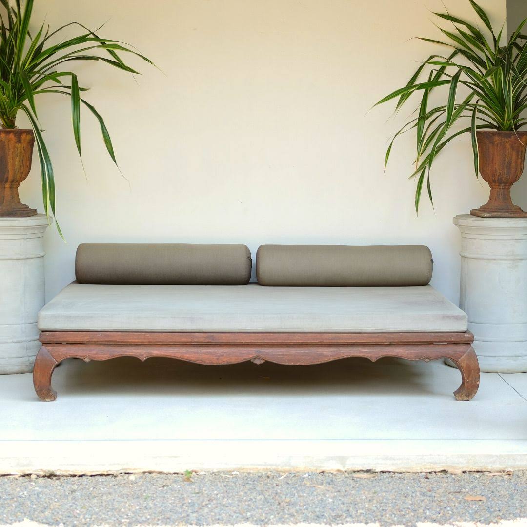 Custom Outdoor Bench and Porch Swing Cushions |  ZIPCushions