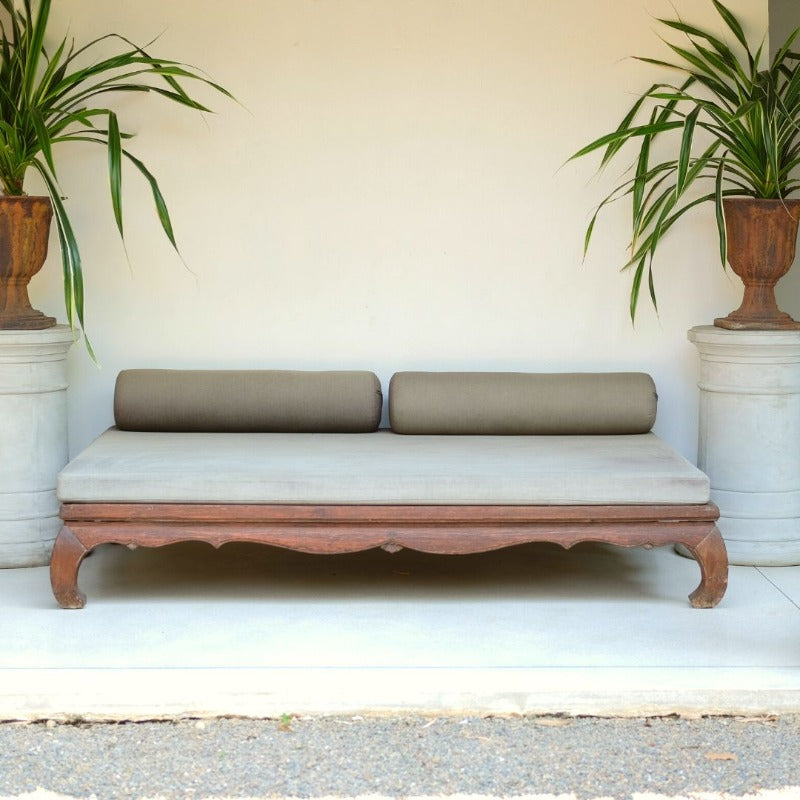 Concrete bench cushion